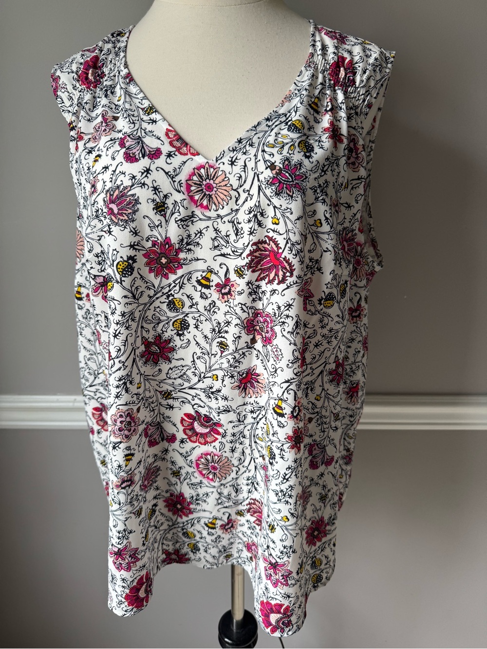 LOFT White Floral V-Neck Sleeveless Top with Pink & Yellow Flowers